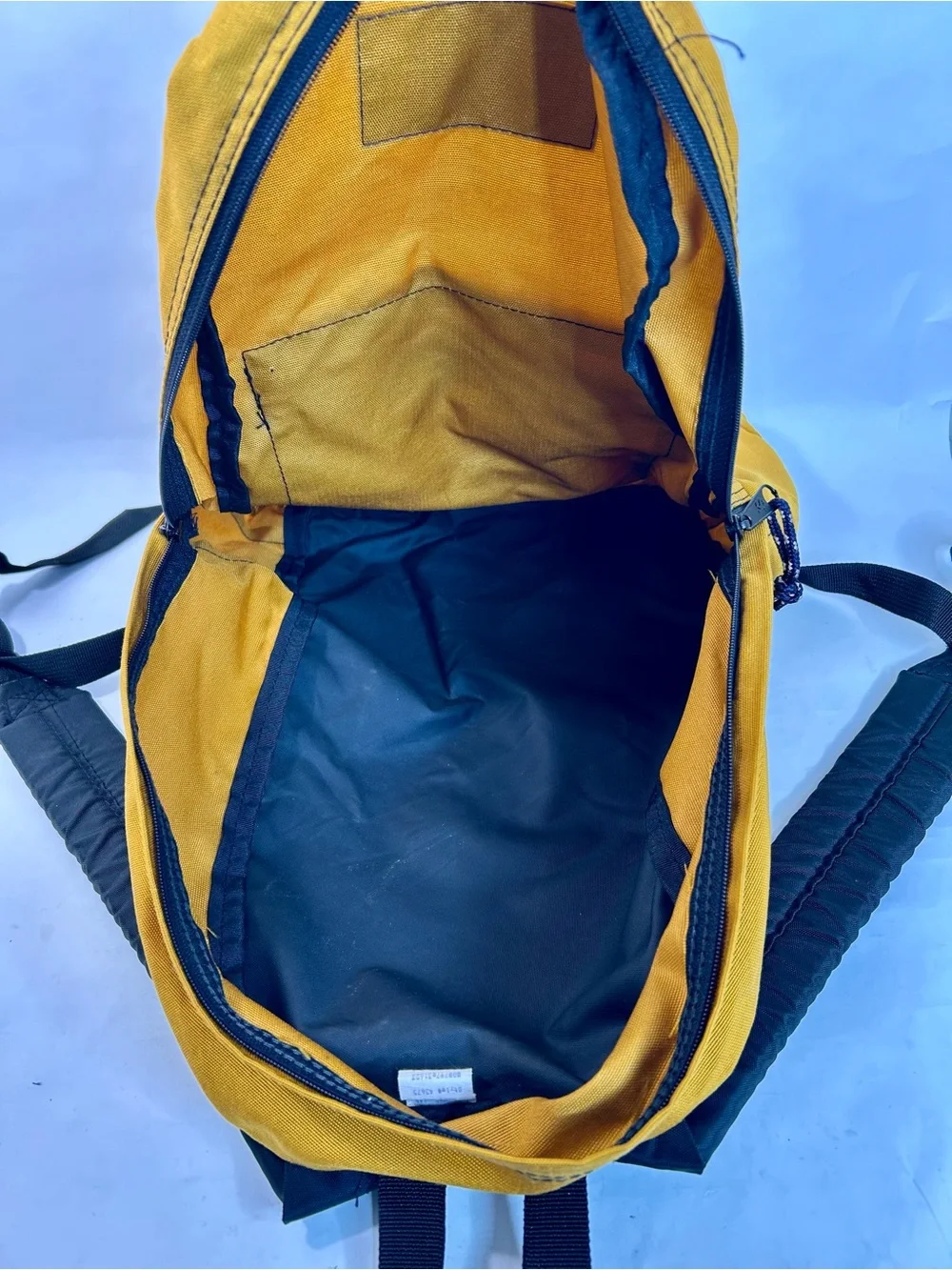 Vintage 90’s Jansport Backpack in a Mustard Rust Yellow 15”Wx19”H Grunge Yellow
